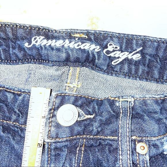 American Eagle AEO Jean cut off distressed rolled shorts SZ 6 American Eagle - Picture 5 of 8